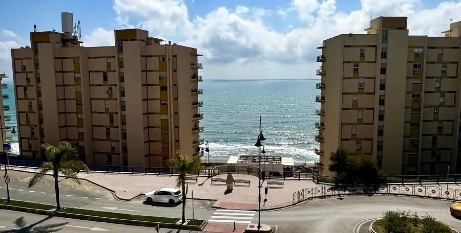 Sale of middle floor apartment in Fuengirola 10
