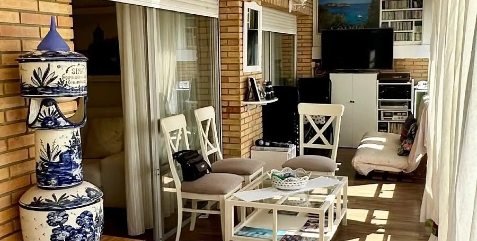 Sale of middle floor apartment in Fuengirola 15