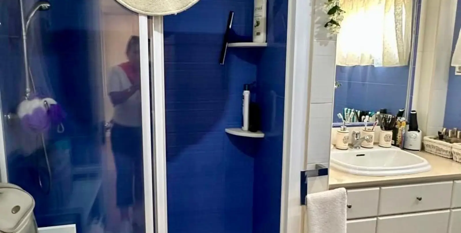 Sale of middle floor apartment in Fuengirola 26