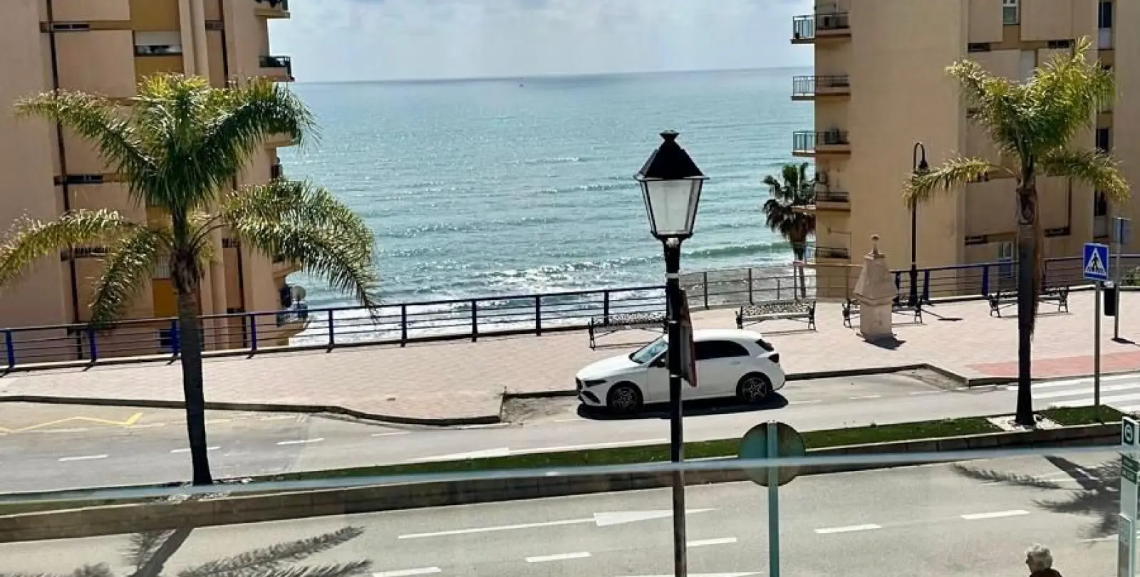 Sale of middle floor apartment in Fuengirola 30