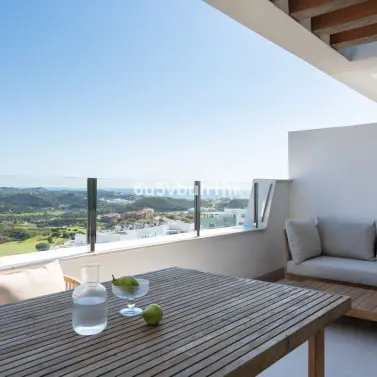 Продажа апартаментов на первом этаже в Calanova Golf