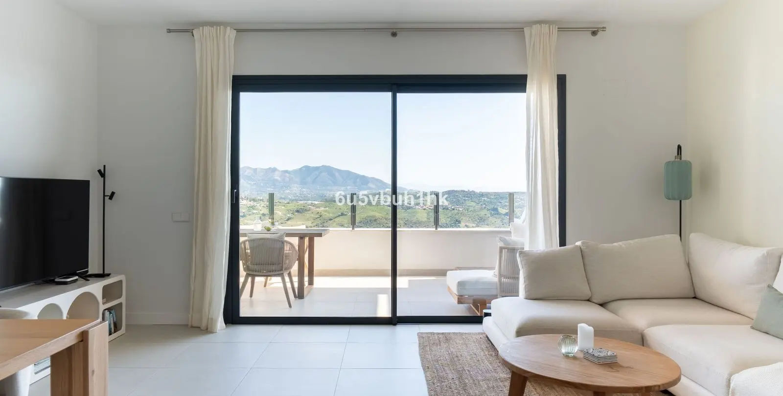 Sale of middle floor apartment in Calanova Golf 4