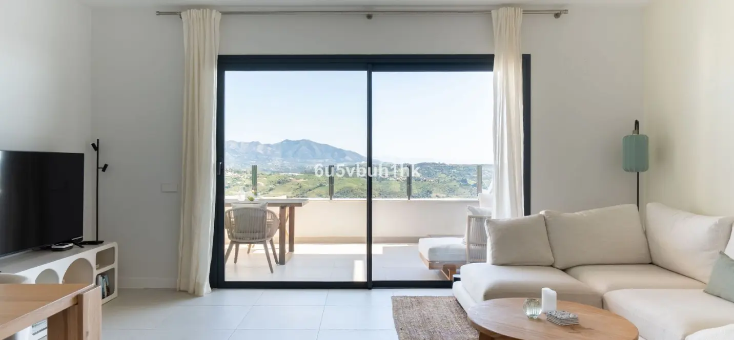 Sale of middle floor apartment in Calanova Golf 3