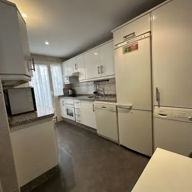 Sale of middle floor apartment in Puerto Banús
