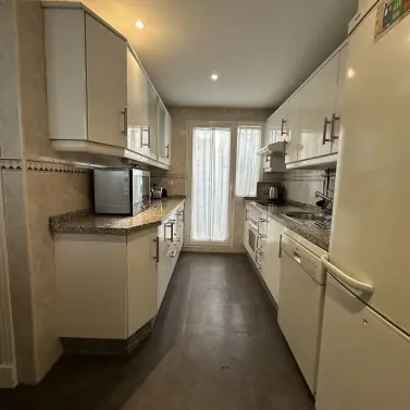 Sale of middle floor apartment in Puerto Banús