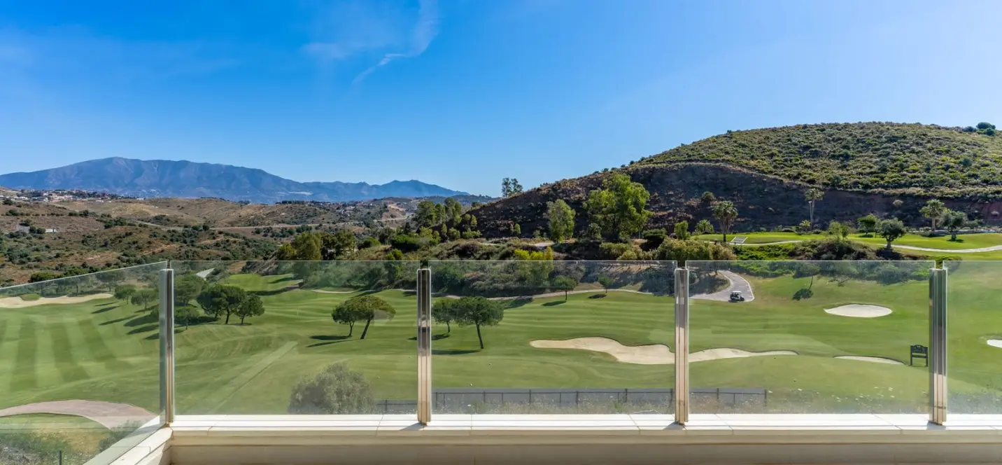Sale of middle floor apartment in La Cala de Mijas 0
