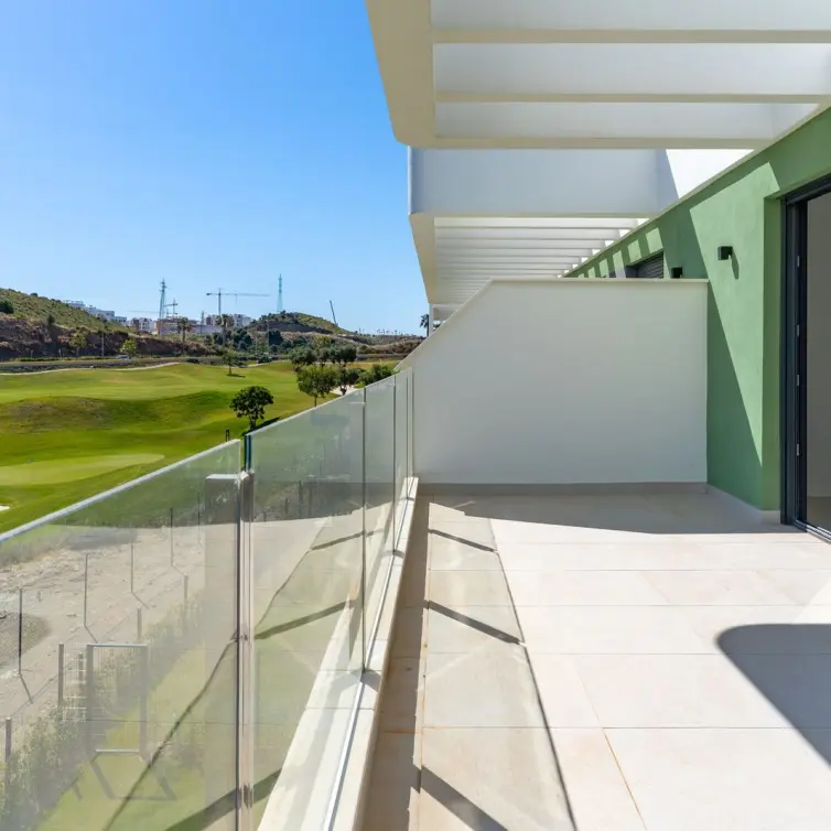 Sale of middle floor apartment in La Cala de Mijas