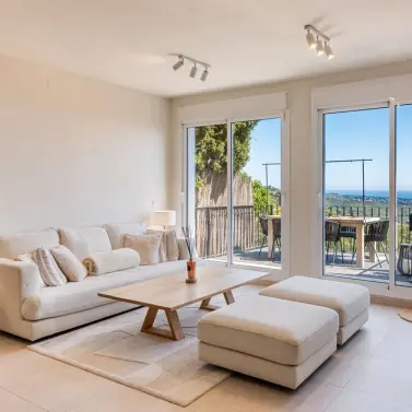 Sale of townhouse in Altos de los Monteros