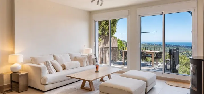 Sale of townhouse in Altos de los Monteros 1