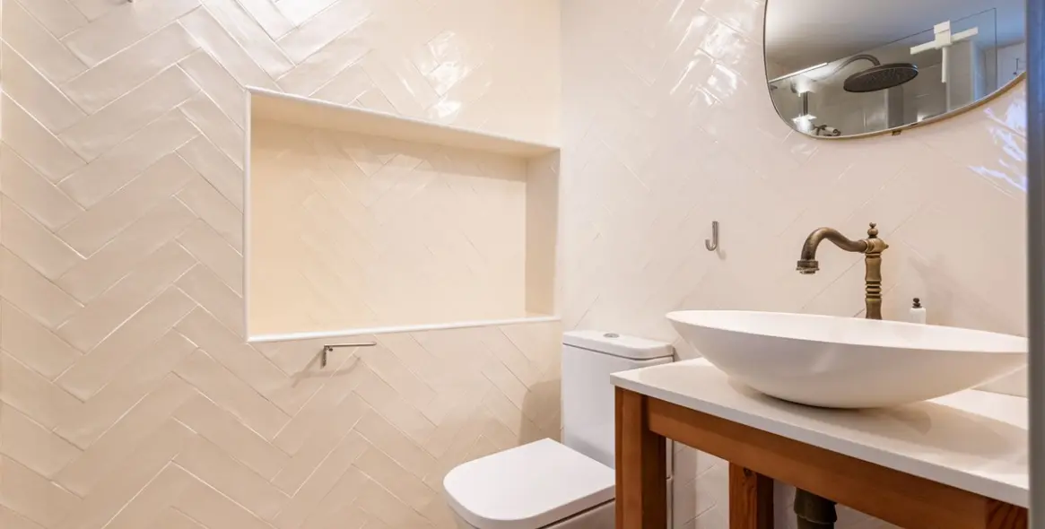 Sale of townhouse in Altos de los Monteros 17