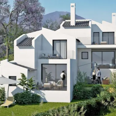 Sale of townhouse in Estepona