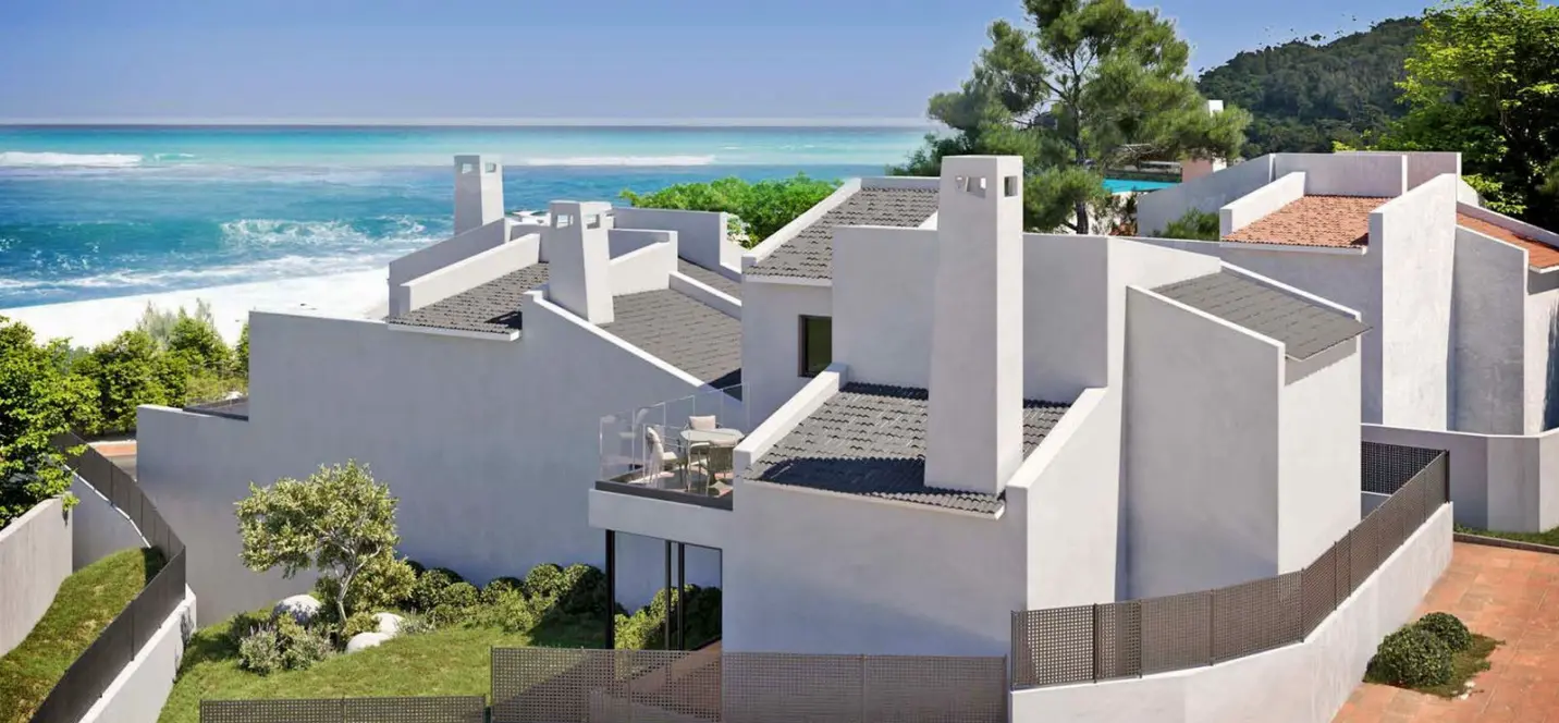 Sale of townhouse in Estepona 1