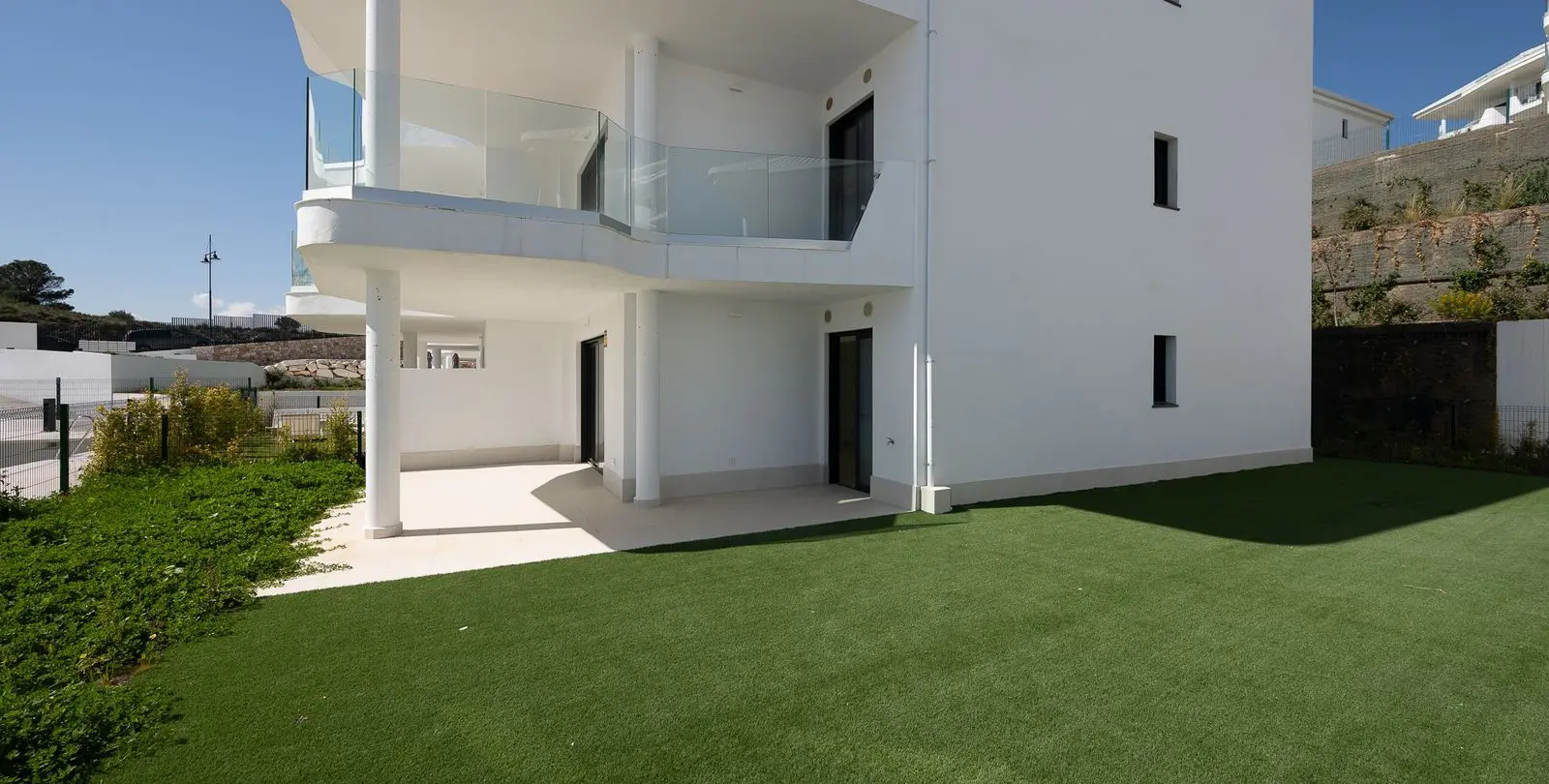 Продажа апартаментов на первом этаже в Fuengirola 3