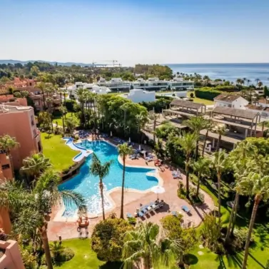 Продажа апартаментов на среднем этаже в The Golden Mile