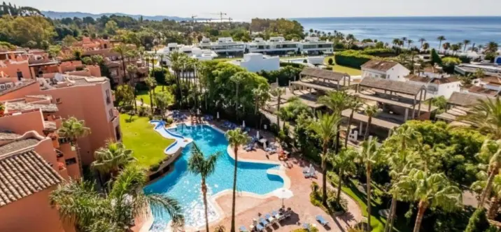 Продажа апартаментов на среднем этаже в The Golden Mile 3