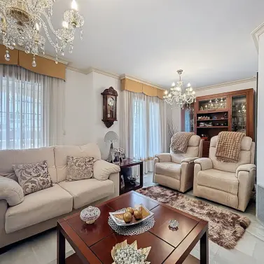 Sale of detached villa in Torre del Mar