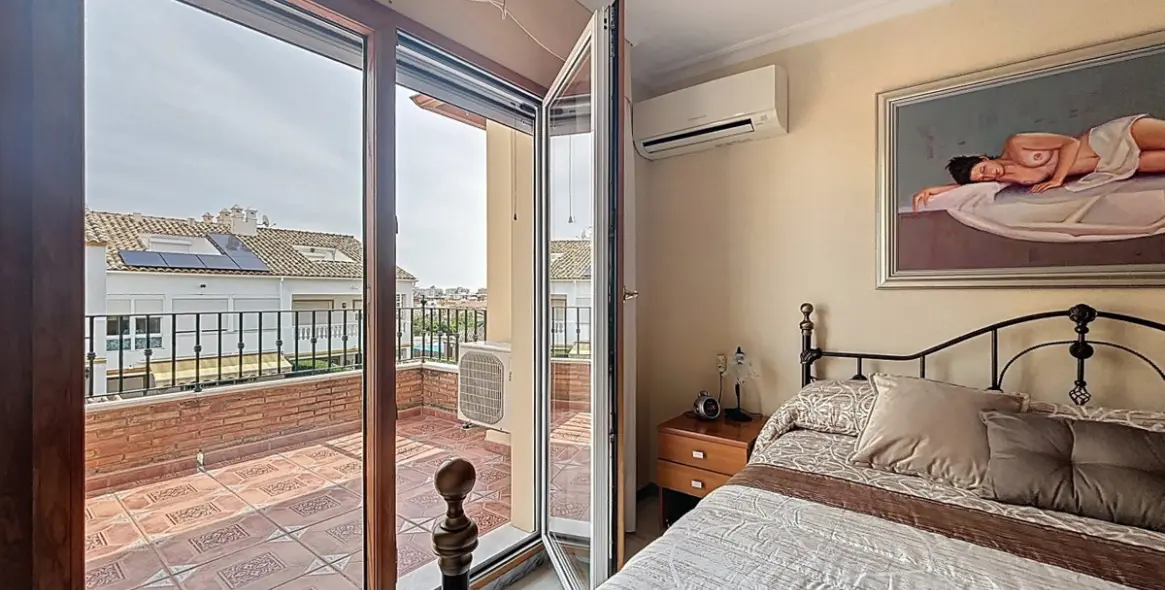 Venta de villa independiente en Torre del Mar 19