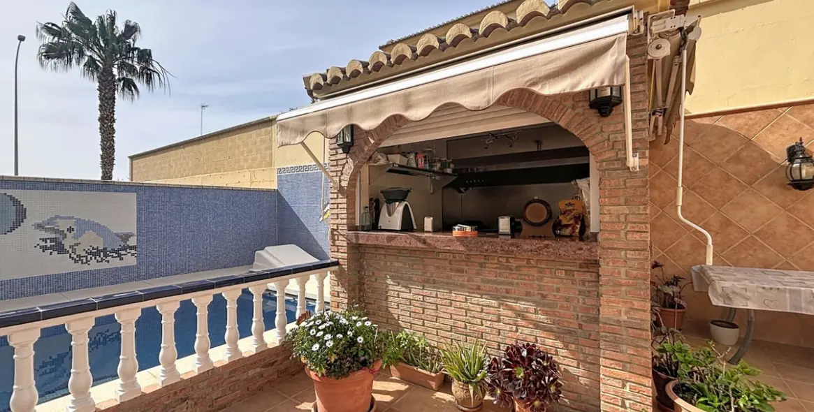 Venta de villa independiente en Torre del Mar 71