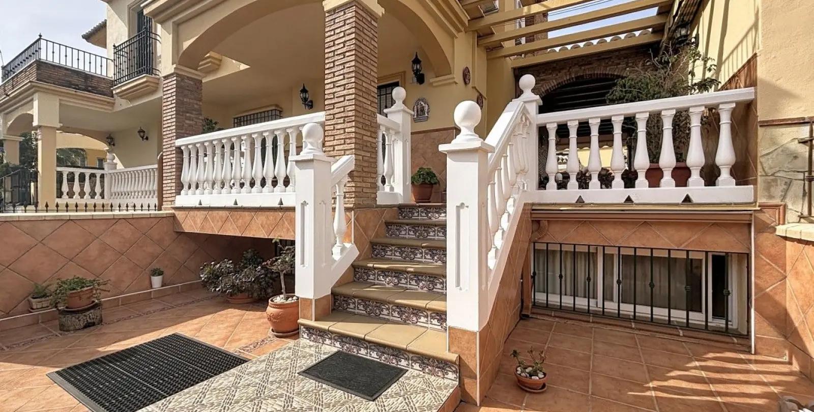 Sale of detached villa in Torre del Mar 2