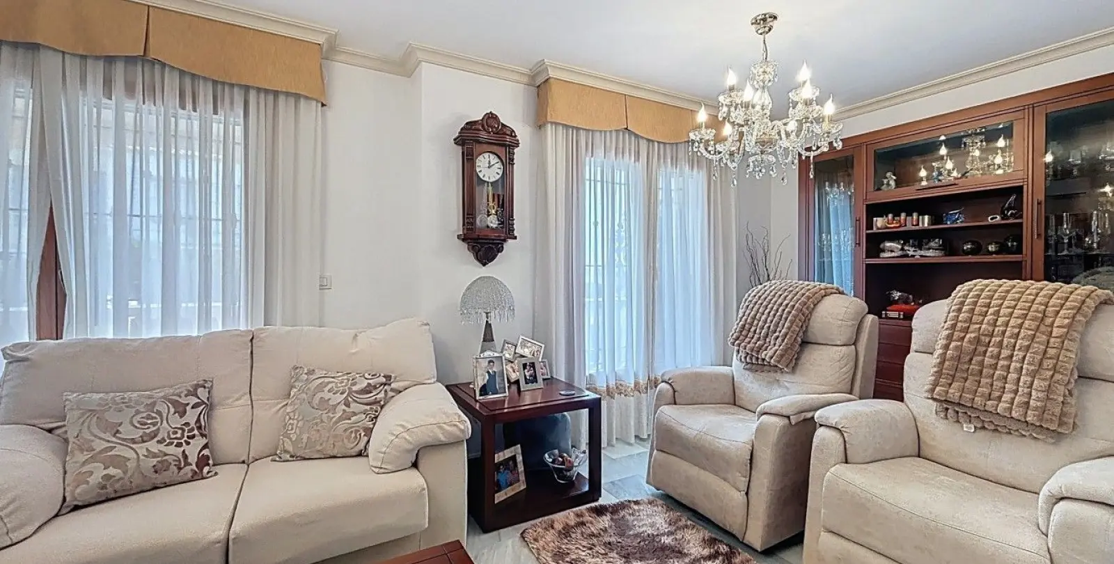 Sale of detached villa in Torre del Mar 5