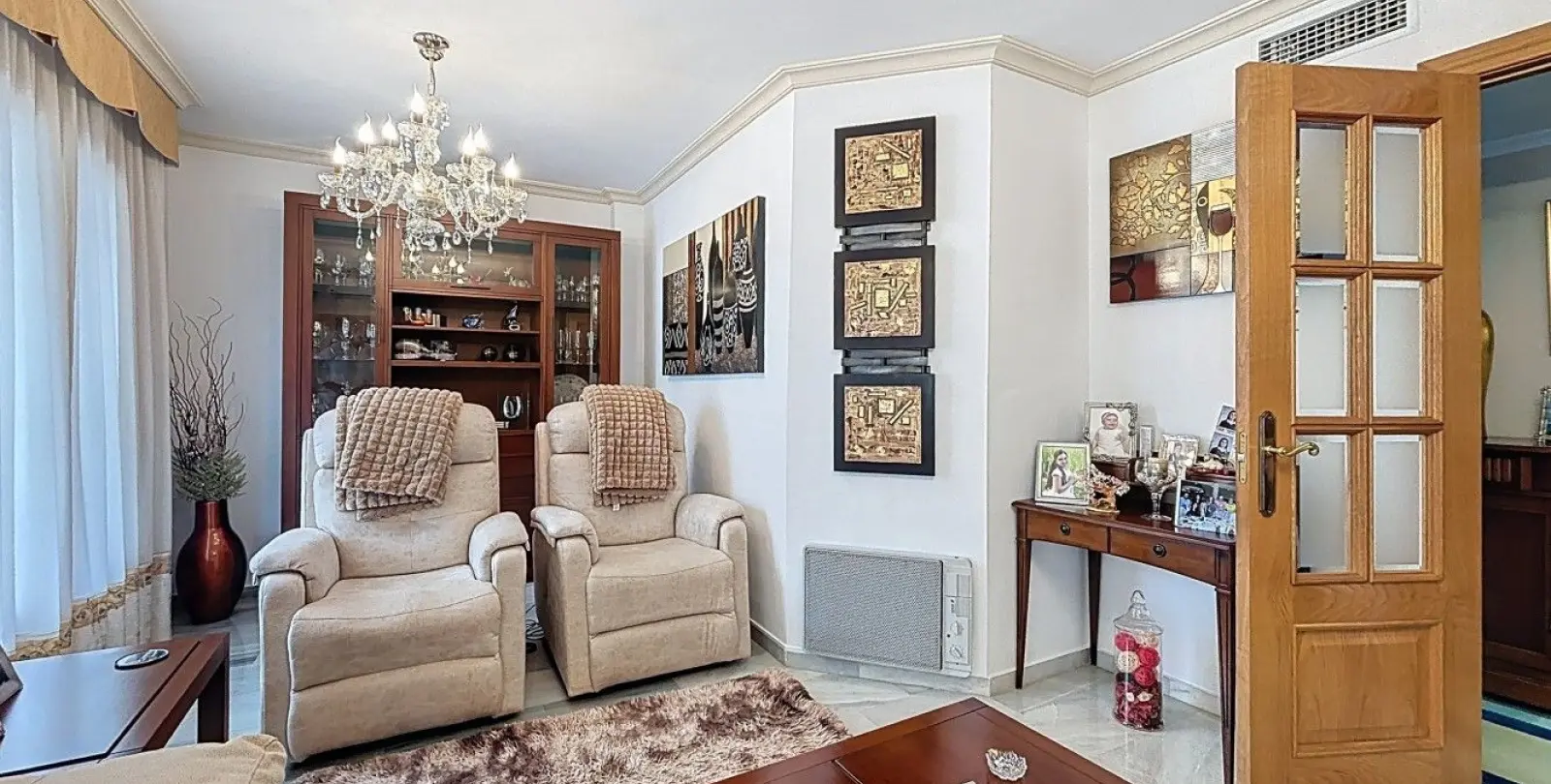 Sale of detached villa in Torre del Mar 6