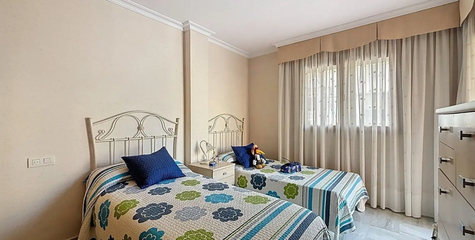 Sale of detached villa in Torre del Mar 25