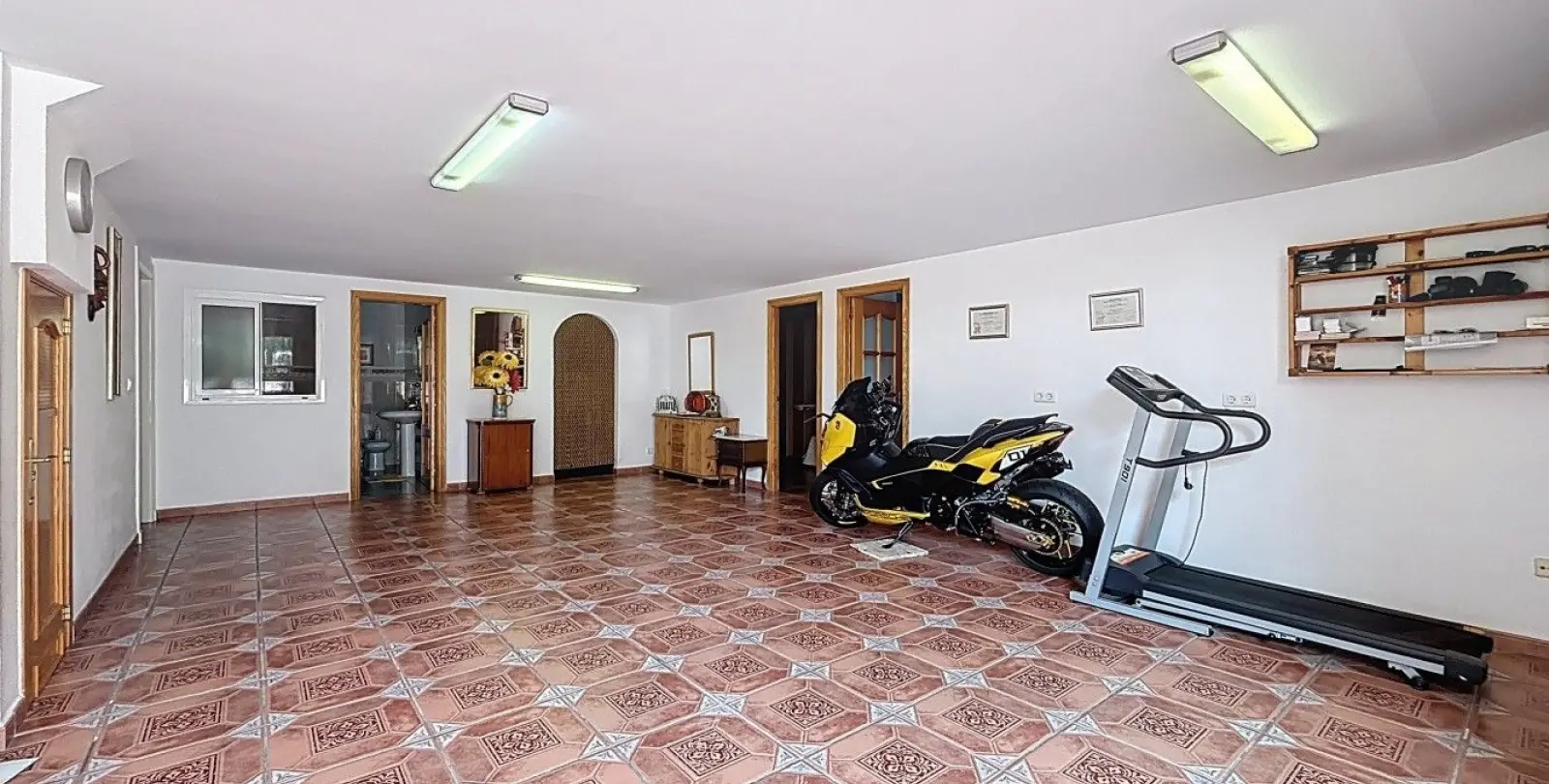 Sale of detached villa in Torre del Mar 33
