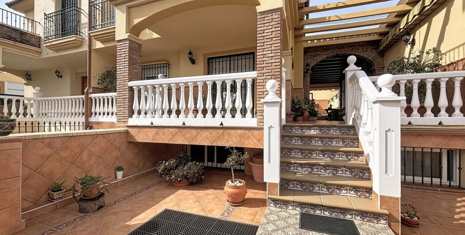 Sale of detached villa in Torre del Mar 42