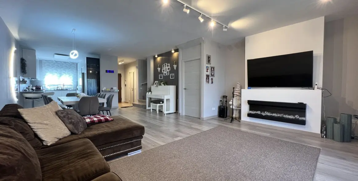 Продажа таунхауса в Estepona 3