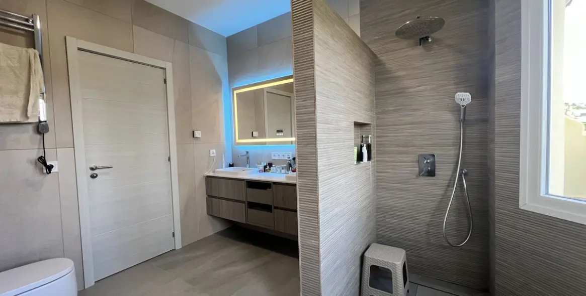 Продажа таунхауса в Estepona 15