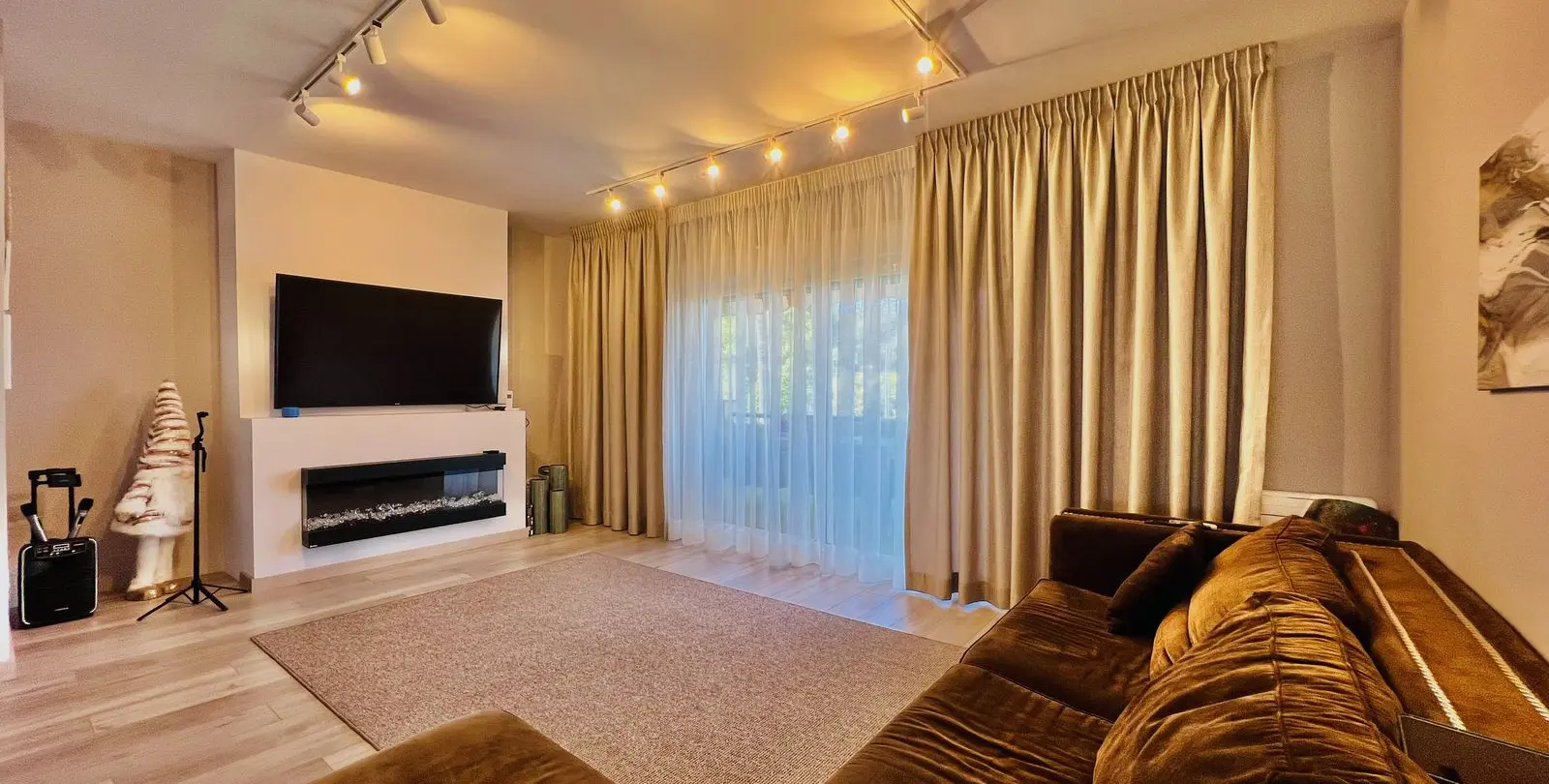 Sale of townhouse in Atalaya 6