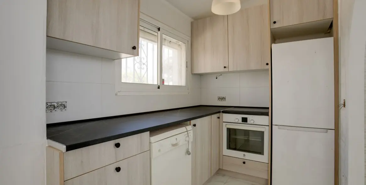 Продажа  отдельно стоящей виллы в Estepona 7