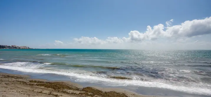 Venta de villa independiente en Estepona 2