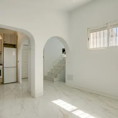 Venta de villa independiente en Estepona