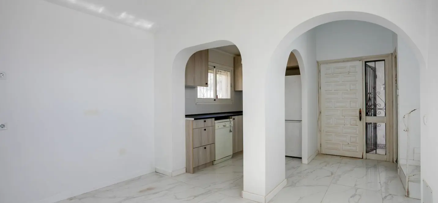 Продажа  отдельно стоящей виллы в Estepona 4