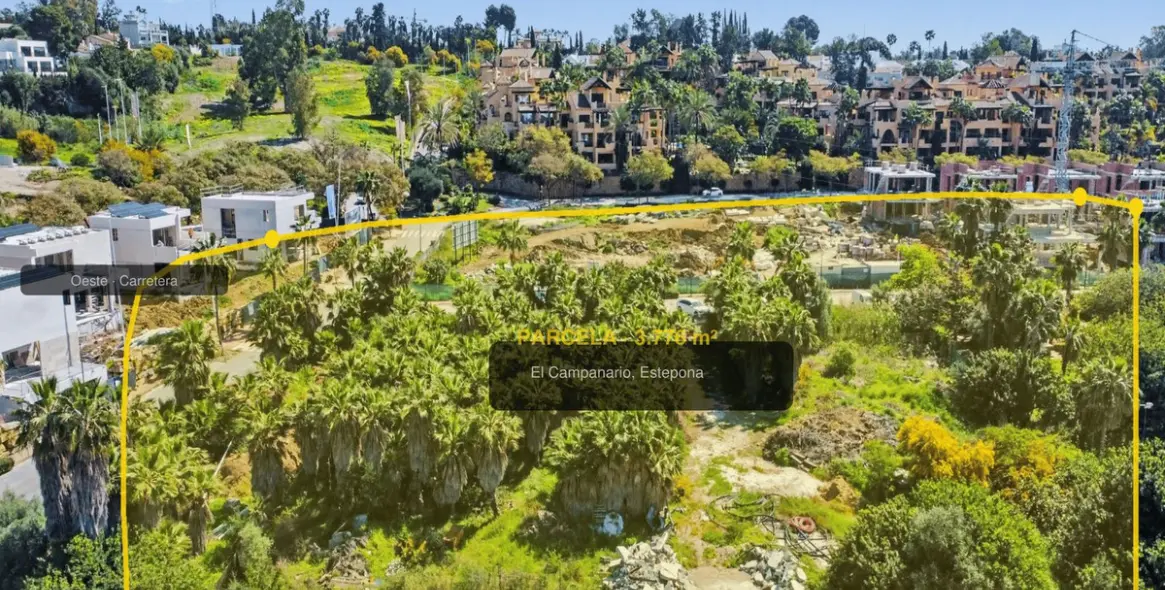 Venta de parcela comercial en Estepona 3