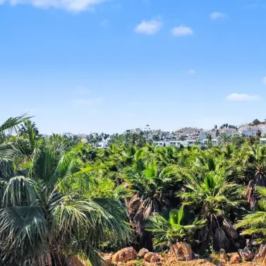 Venta de parcela comercial en Estepona