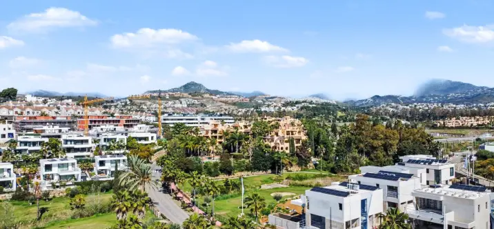 Venta de parcela comercial en Estepona 4