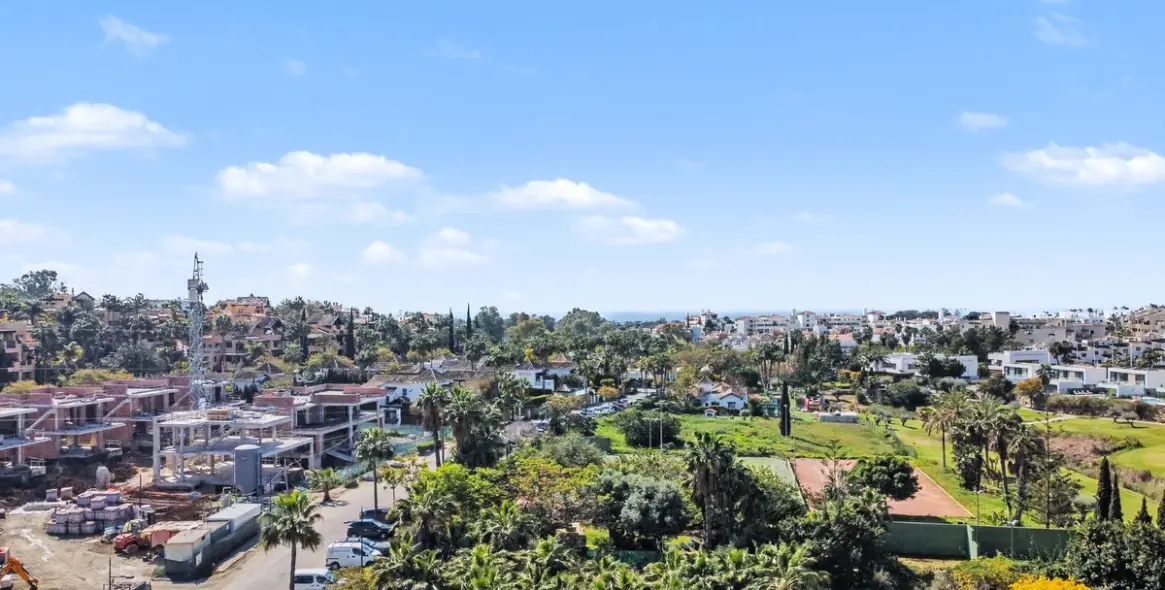 Venta de parcela comercial en Estepona 10