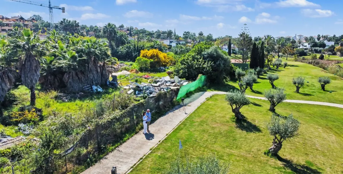 Venta de parcela comercial en Estepona 22