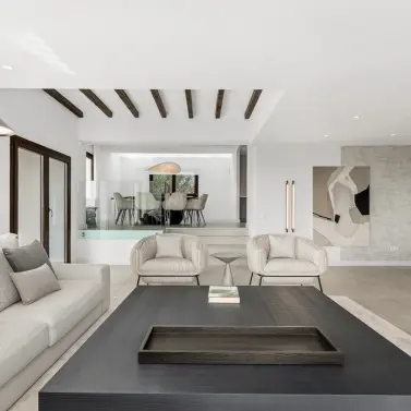 Venta de villa independiente en Estepona