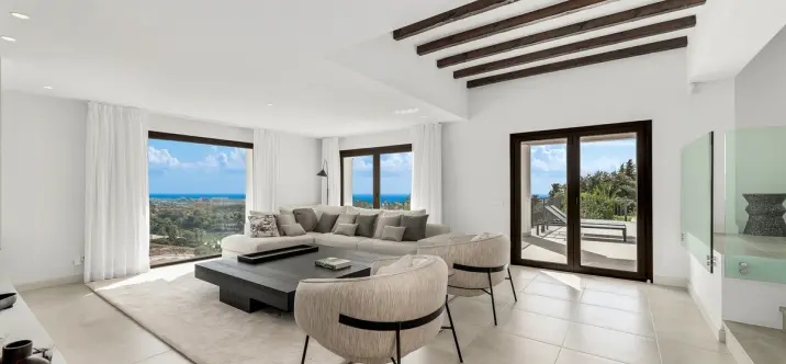 Venta de villa independiente en Estepona 3