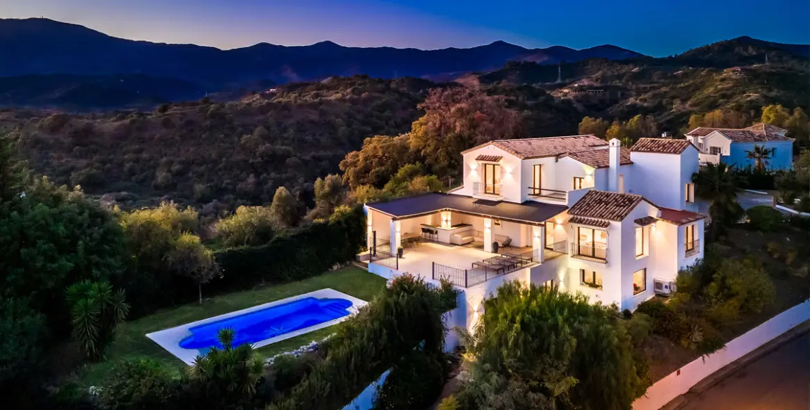 Venta de villa independiente en Estepona 6