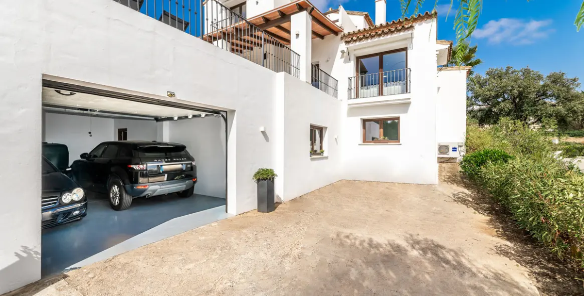 Venta de villa independiente en Estepona 23