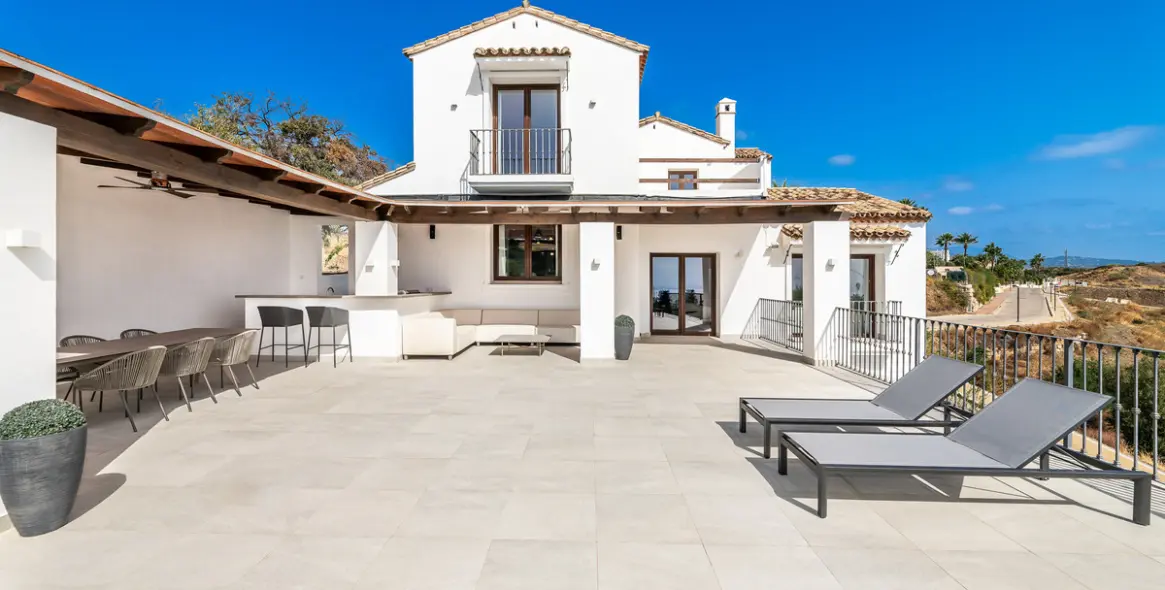 Venta de villa independiente en Estepona 30