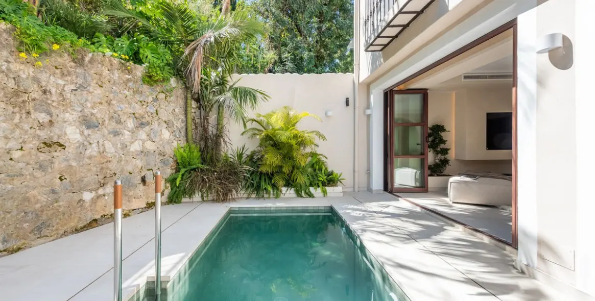 Venta de adosado en The Golden Mile 13