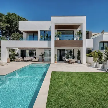 Venta de villa independiente en Marbella