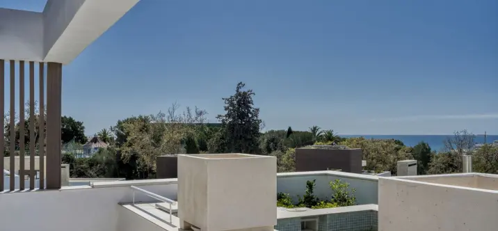Venta de villa independiente en Marbella 1