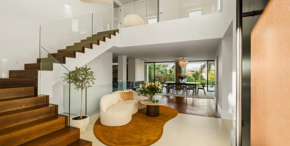 Venta de villa independiente en Nueva Andalucía 7