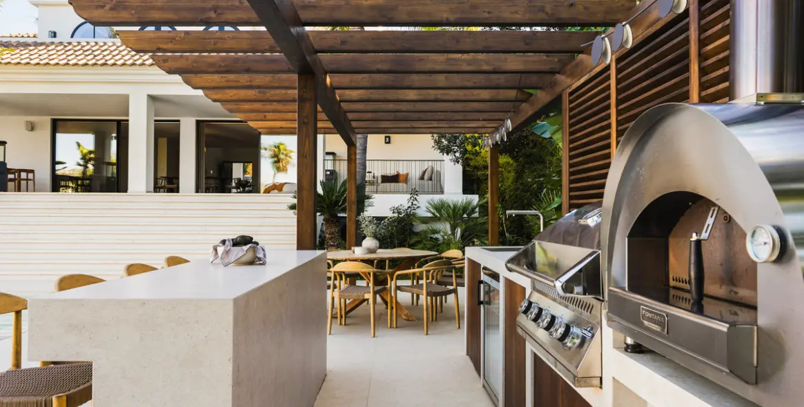 Venta de villa independiente en Nueva Andalucía 14